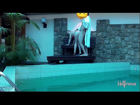 ❤️ Il capo invita la cameriera alla piscina, ma non poteva resistere a un caldo ️ Pornoal it.hentaidude.ru ❌️